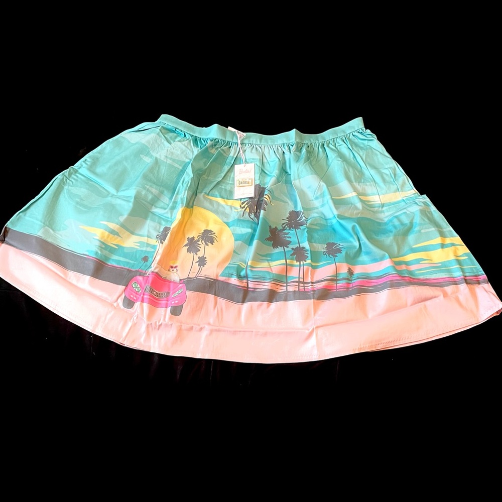 XL-Barbie Loungefly Skirt
